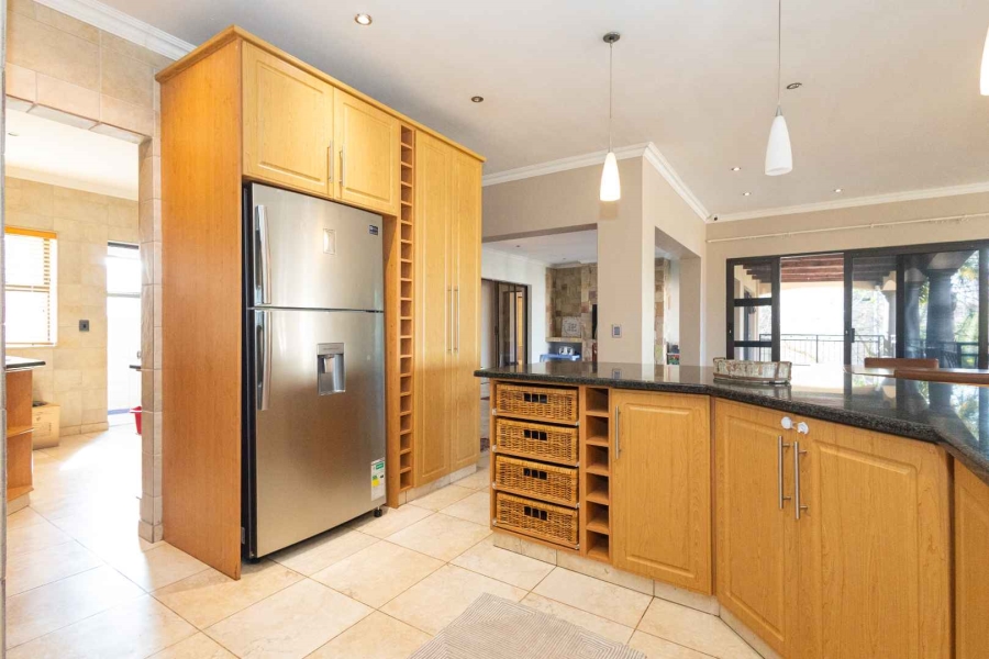 To Let 4 Bedroom Property for Rent in Ridgeworth Western Cape